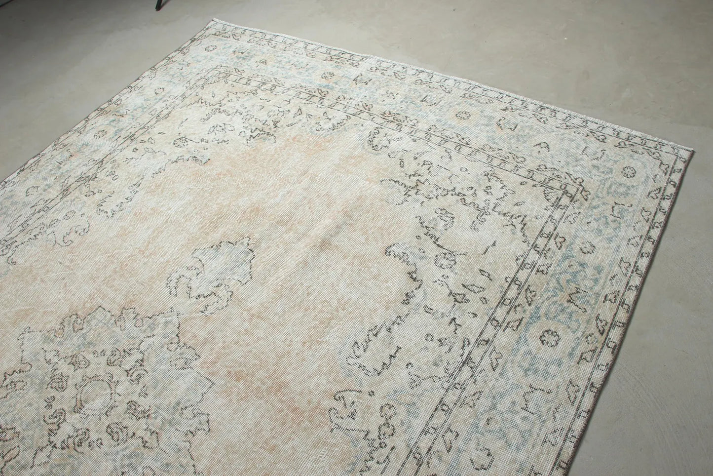 RESERVED XL Vintage Turkish Accent Area Rug 6.8 x 10 ft