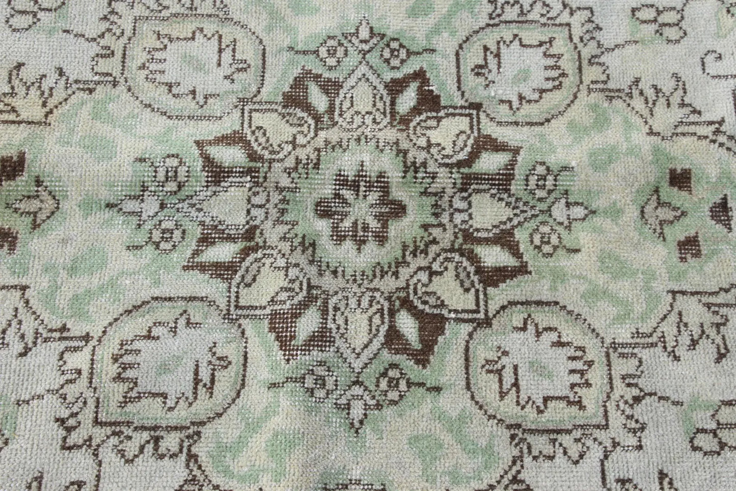 XL Vintage Turkish Accent Area Rug 6.1 x 9.2 ft