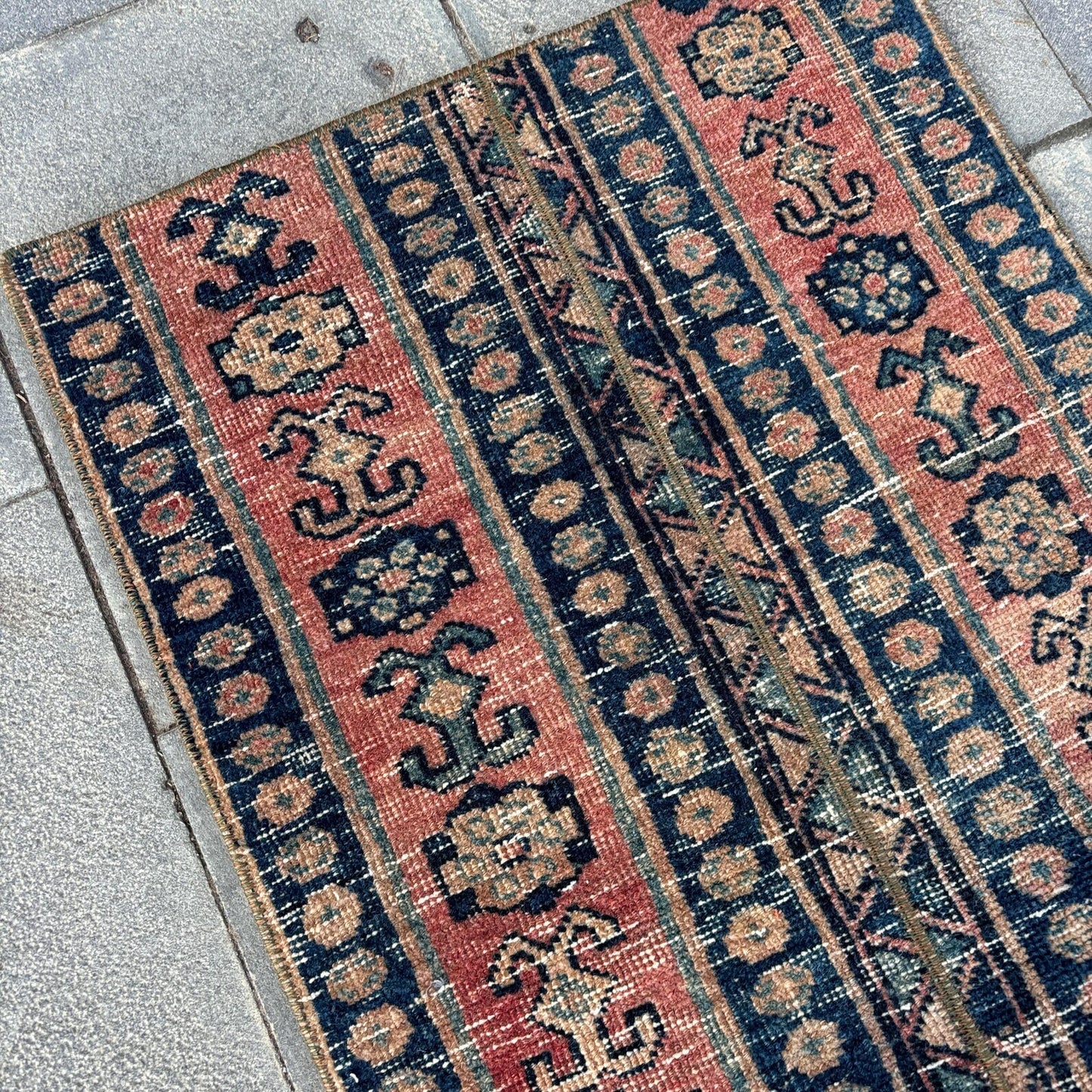 Vintage Turkish Mini Rug 1.7 x 2.5 ft