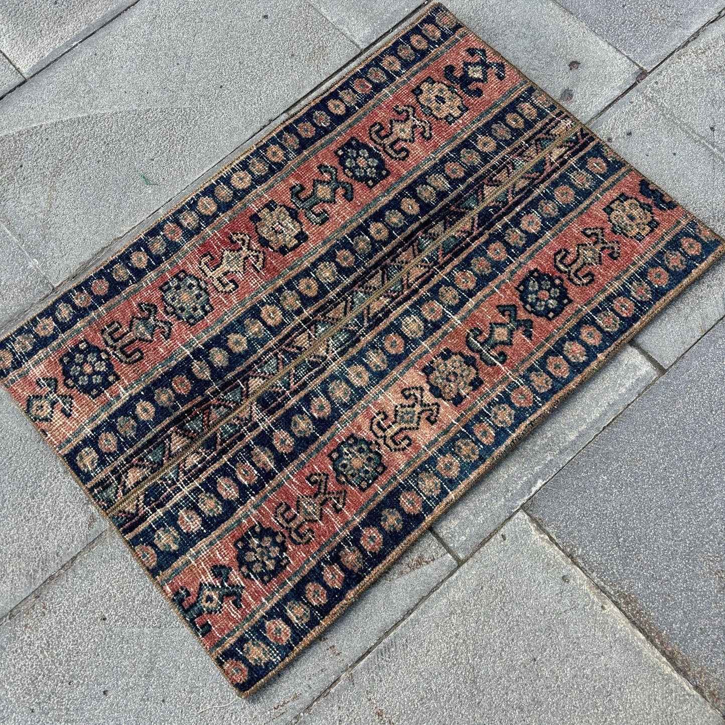 Vintage Turkish Mini Rug 1.7 x 2.5 ft
