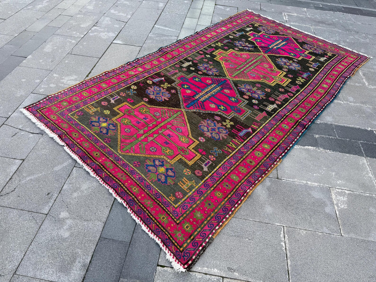 XL Vintage Turkish Accent Area Rug 5.5 x 9.5 ft