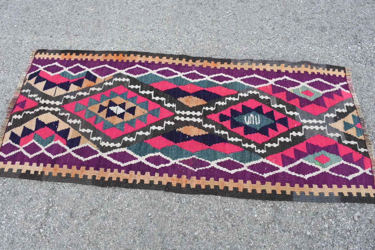 Vintage Turkish Runner Rug 2.5 x 5.6 ft
