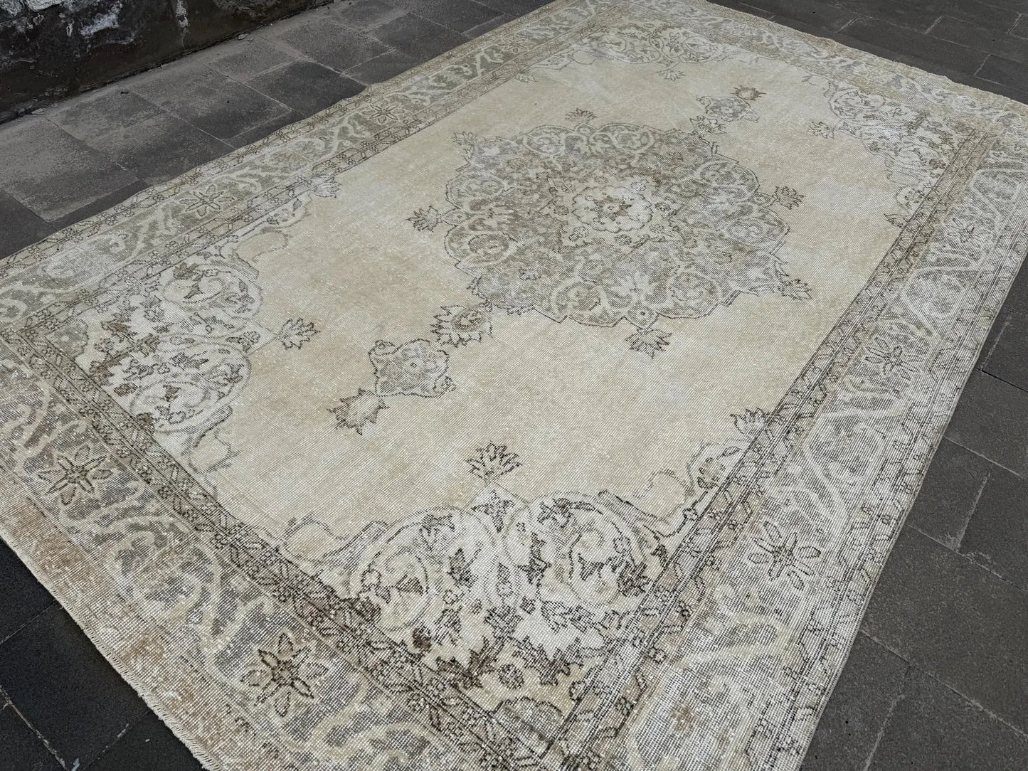 XL Vintage Turkish Accent Area Rug 7.5 x 11.5 ft