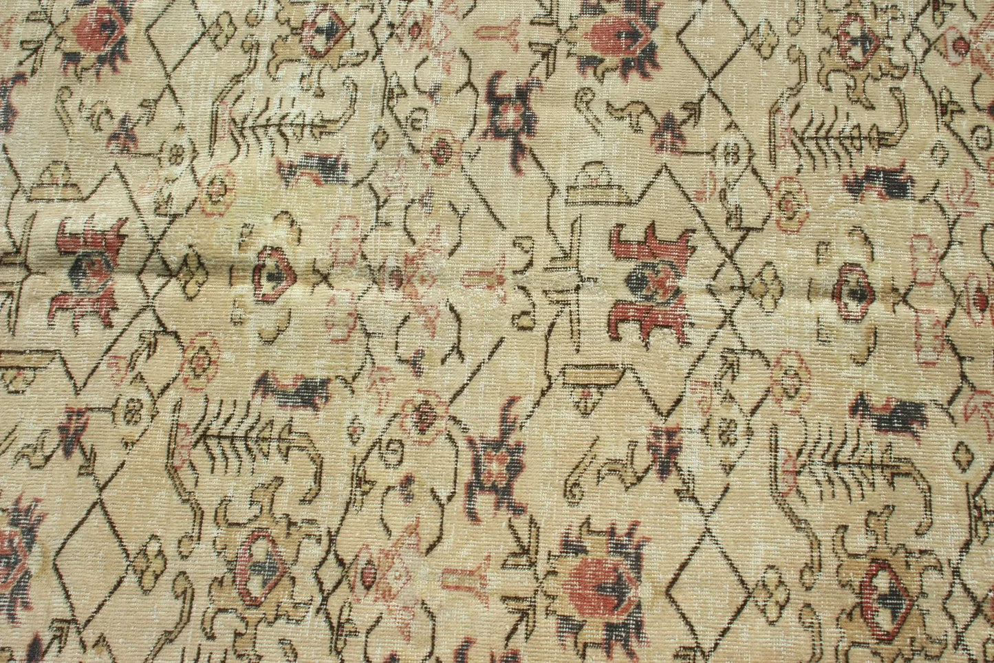 Vintage Turkish Accent Area rug 5 x 7.8 ft