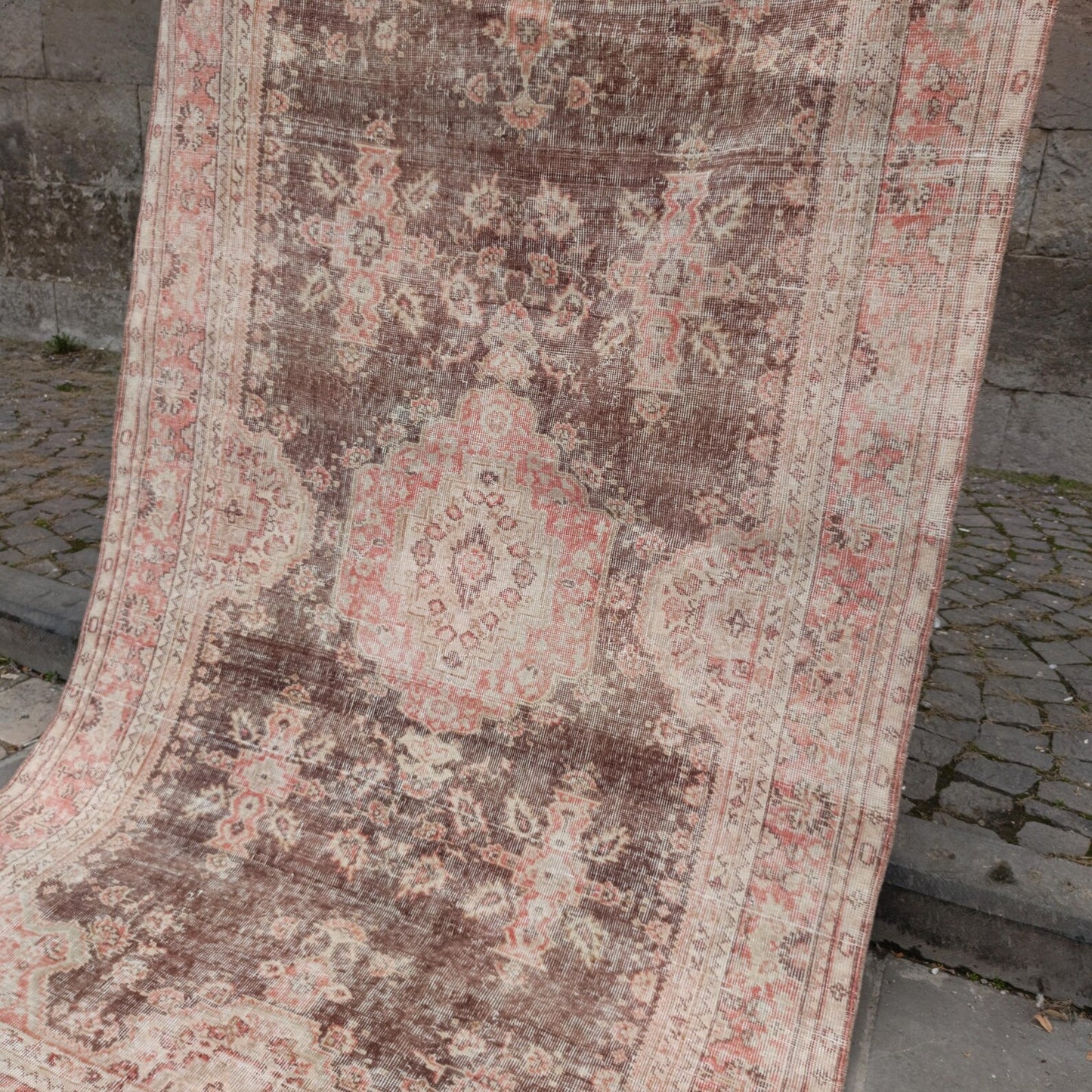 Vintage Turkish Accent Area rug 4.9 x 8.5 ft
