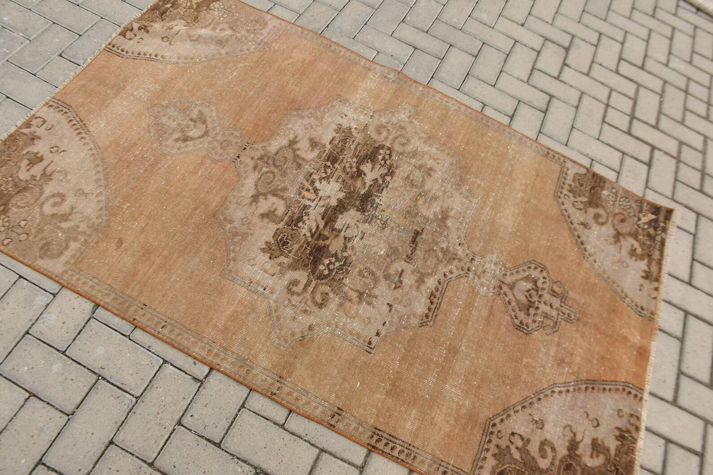 Vintage Turkish Accent Area rug 3.7 x 6.1 ft