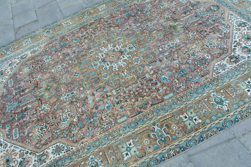 XL Vintage Persian Accent Area Rug 6.4 x 8.4 ft