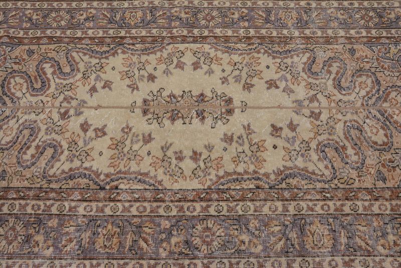 Vintage Turkish Accent Area rug 4 x 8.9 ft