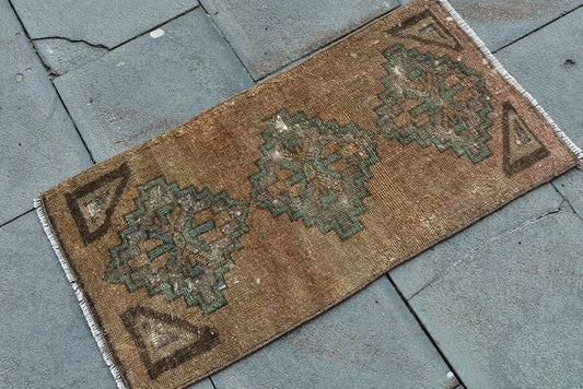 Vintage Turkish Mini Rug 1.3 x 2.5 ft