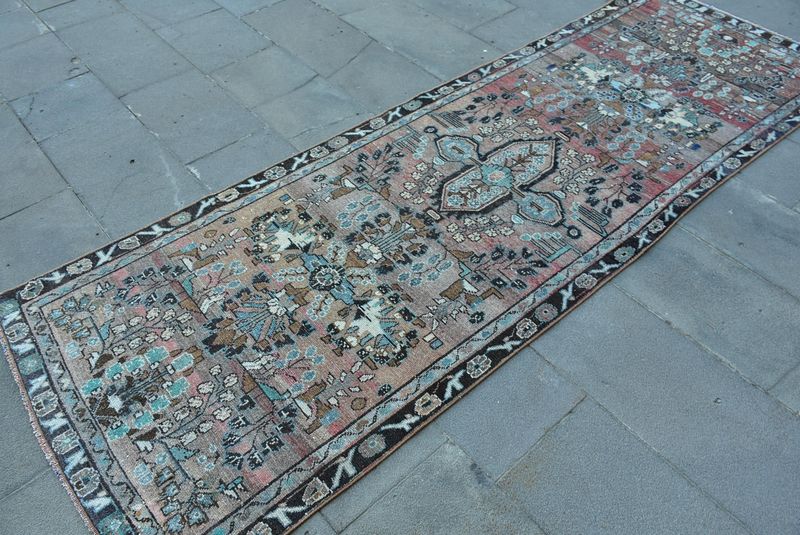 Vintage Turkish Runner Rug 3.1 x 9 ft