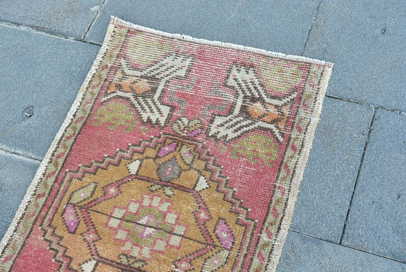 Vintage Turkish Mini Rug 1.6 x 2.8 ft