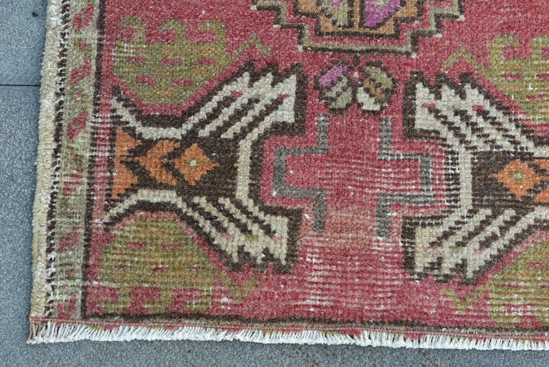 Vintage Turkish Mini Rug 1.6 x 2.8 ft