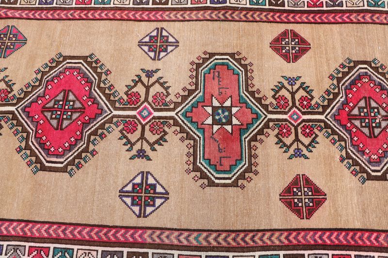 Vintage Turkish Accent Area rug 4.2 x 6.3 ft