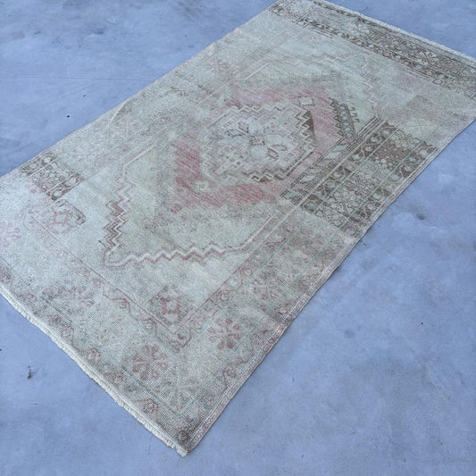 Vintage Turkish Accent Area rug 3.8 x 6.5 ft