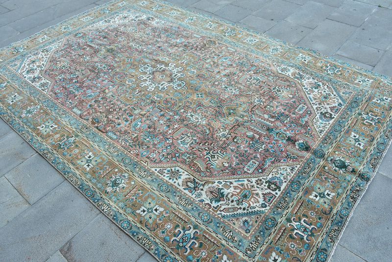 XL Vintage Persian Accent Area Rug 6.4 x 8.4 ft