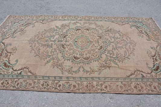 Vintage Turkish Accent Area rug 5.3 x 9.7 ft