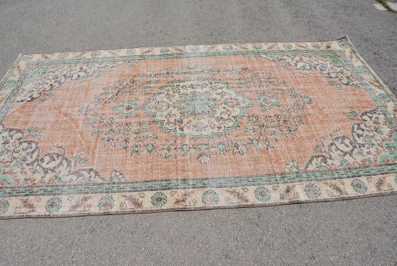Vintage Turkish Accent Area rug 5.2 x 9.2 ft
