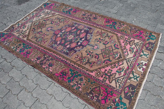 Vintage Persian Accent Area Rug 4.2 x 6.8 ft