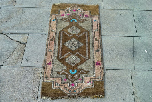 Vintage Turkish Mini Rug 1.4 x 2.8 ft