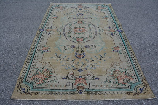 Vintage Turkish Accent Area rug 5.2 x 8.6 ft