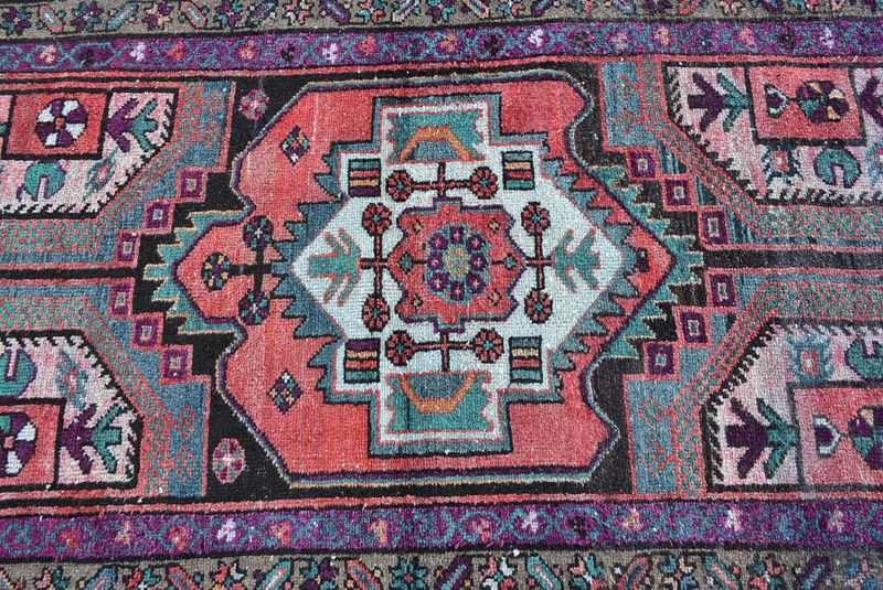 Vintage Persian Accent Area Rug 3.4 x 6.3 ft