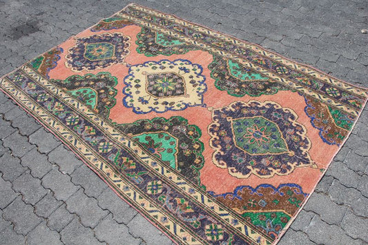 Vintage Turkish Accent Area rug 4.7 x 6.9 ft