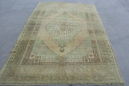 Vintage Turkish Accent Area rug 5.1 x 8.7 ft
