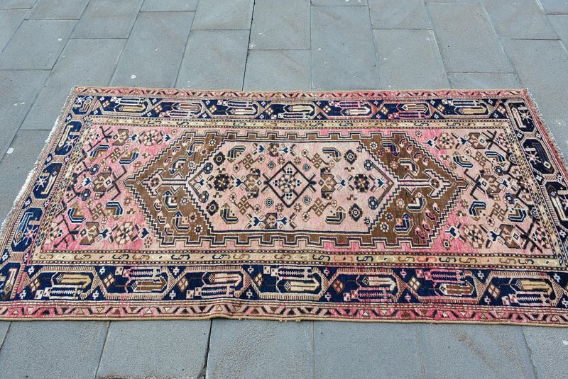 Vintage Persian Accent Area Rug 3.5 x 6.5 ft