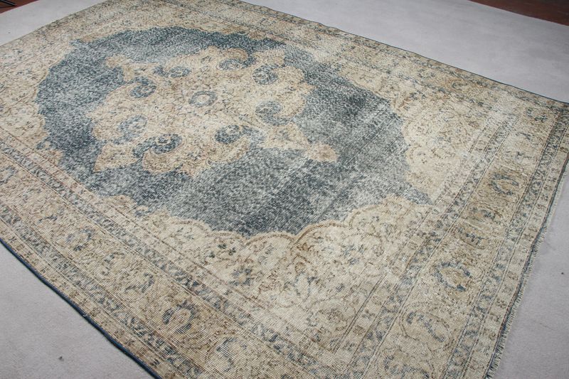 XL Vintage Turkish Accent Area Rug 7.2 x 10.2 ft