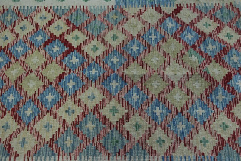 Vintage Turkish Accent Area rug 3.9 x 5.9 ft