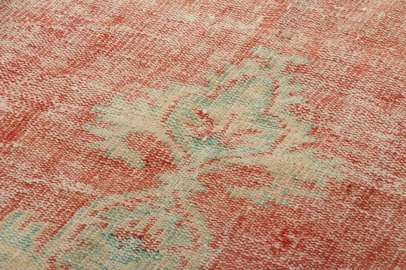 Vintage Turkish Accent Area rug 5 x 8.6 ft