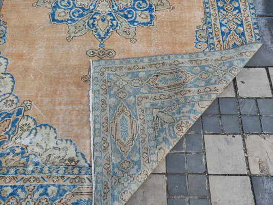 XL Vintage Turkish Accent Area Rug 7.1 x 10.5 ft