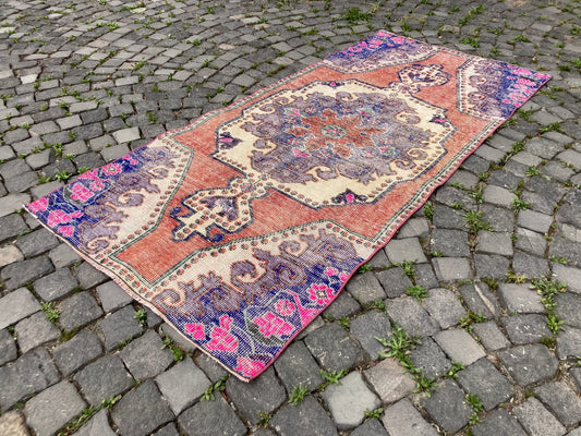 Vintage Turkish Accent Area rug 3.2 x 6.9 ft