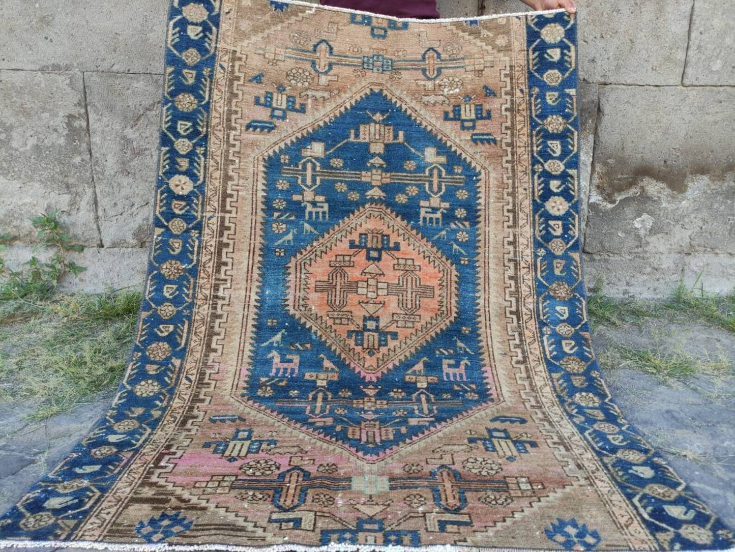 Vintage Persian Accent Area rug 3.7 x 5.1 ft