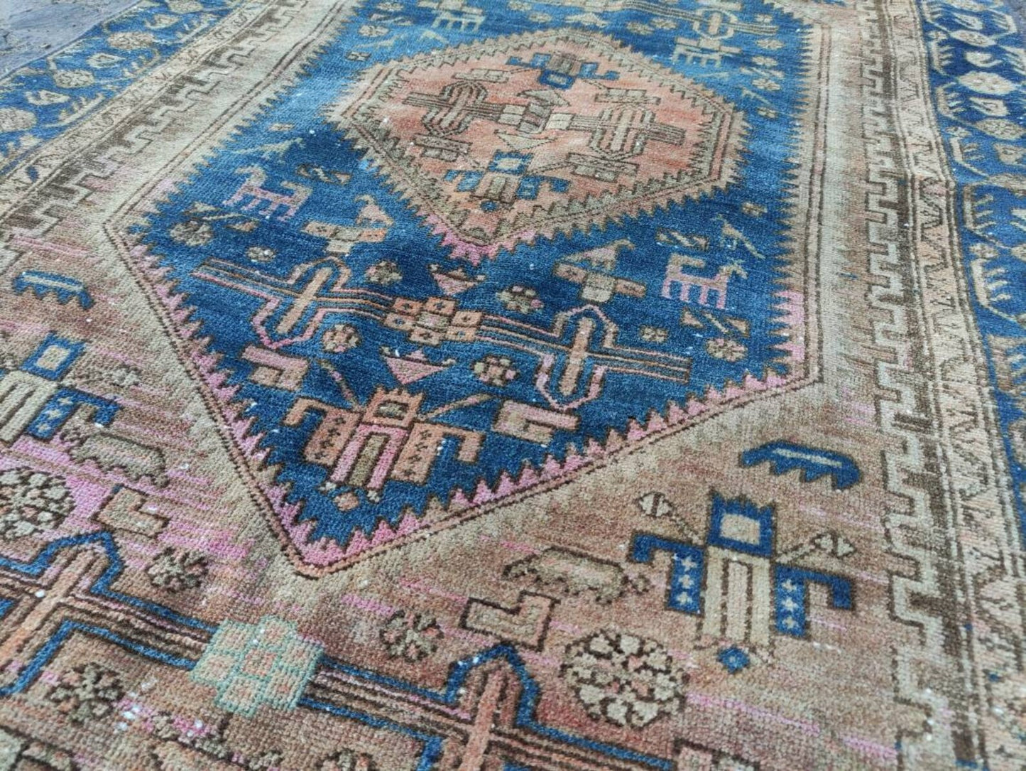Vintage Persian Accent Area rug 3.7 x 5.1 ft