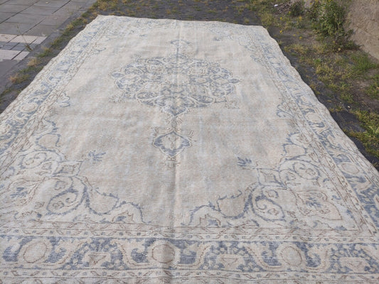 XL Vintage Turkish Accent Area Rug 6.6 x 10.2 ft