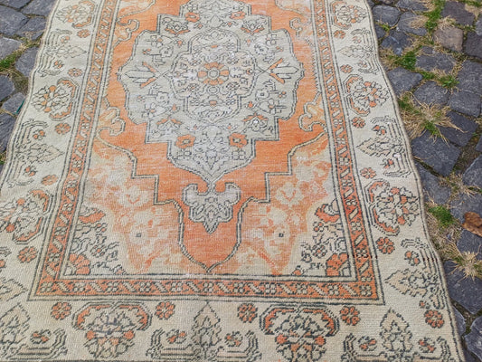 Vintage Turkish Accent Area rug 3.3 x 5.1 ft