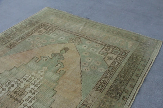 XL Vintage Turkish Accent Area Rug 5.1 x 8.7 ft