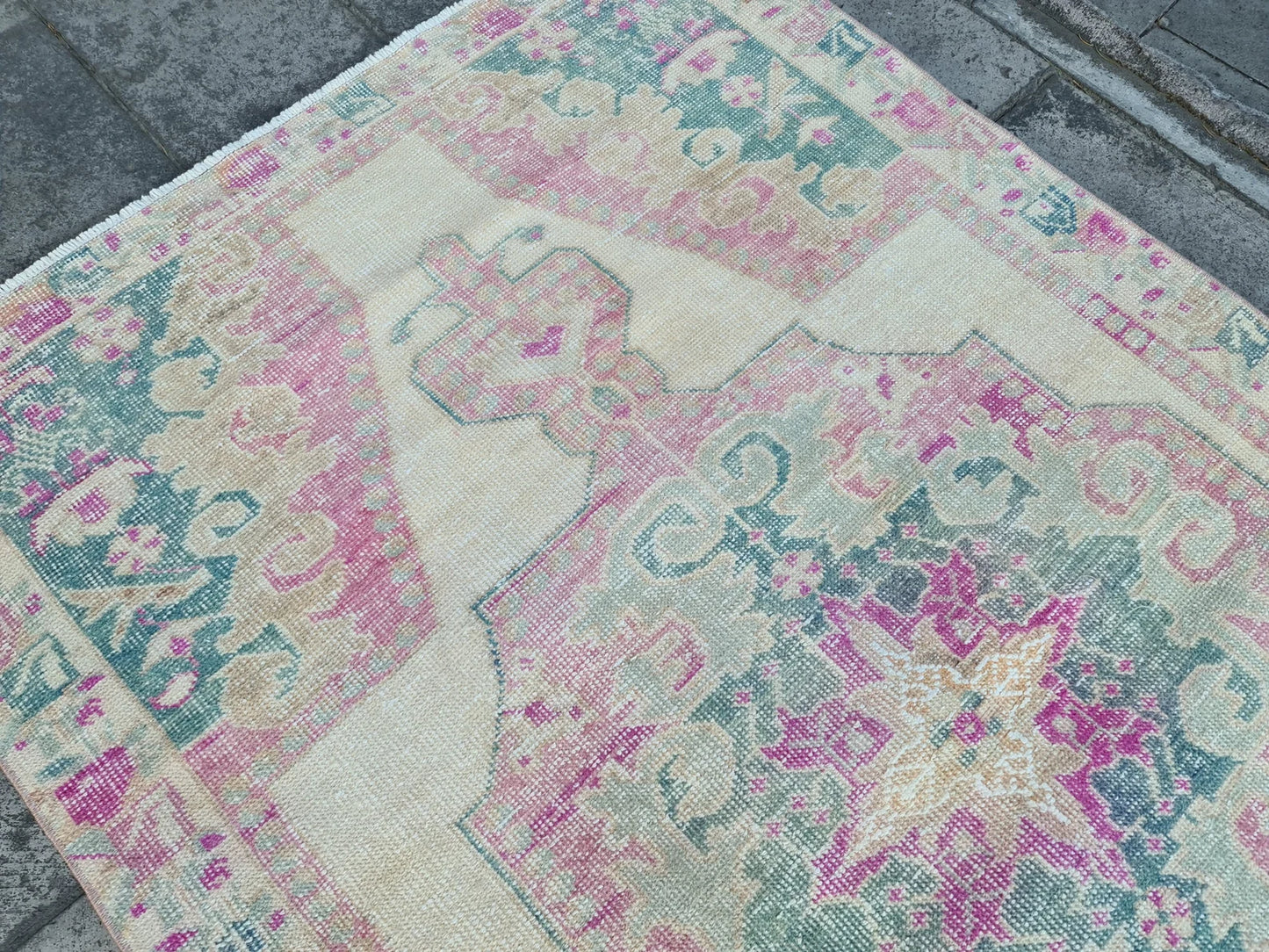 Vintage Turkish Accent Area rug 4.2 x 6.8 ft