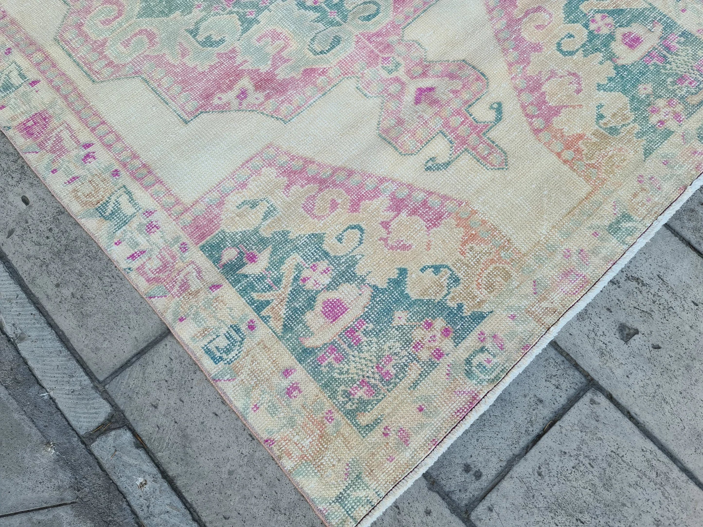 Vintage Turkish Accent Area rug 4.2 x 6.8 ft