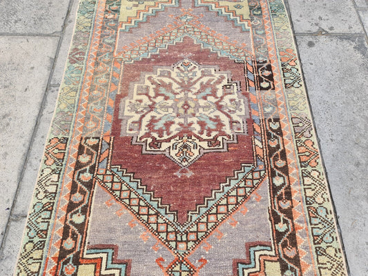 Vintage Turkish Runner Rug 2.8 x 5.4 ft