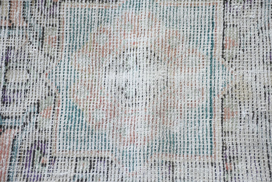 Vintage Turkish Accent Area rug 2.9 x 5.3 ft