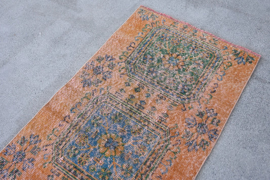 Vintage Turkish Accent Area rug 2.7 x 5.7 ft