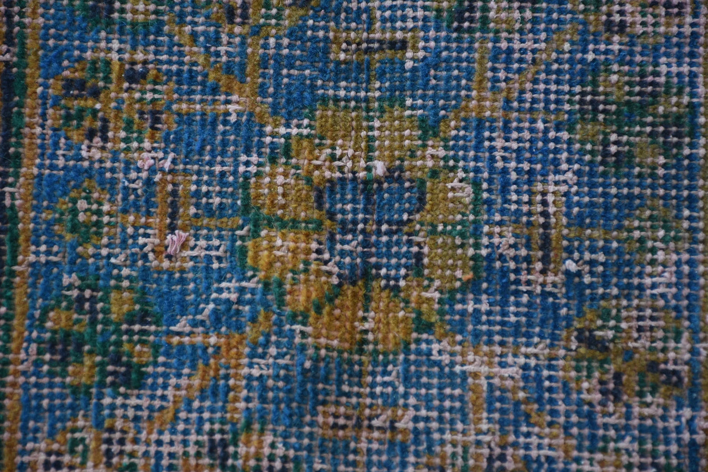 Vintage Turkish Accent Area rug 2.7 x 5.7 ft