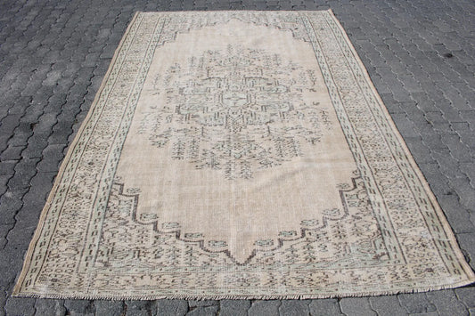 Reserved XL Vintage Turkish Accent Area Rug 5.7 x 8.7 ft