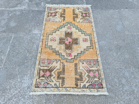Vintage Turkish Mini Rug 1.4 x 2.5 ft