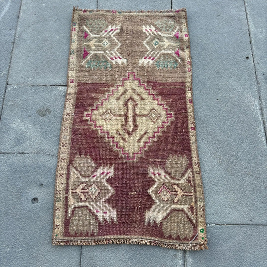 Vintage Turkish Mini Rug 1.5 X 2.8 ft