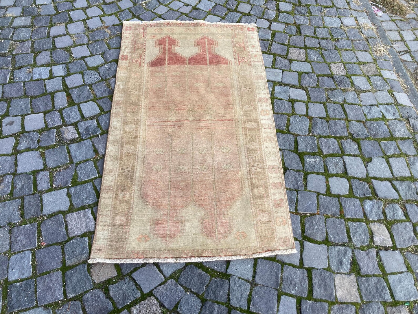 Vintage Turkish Accent Area rug 2.7 x 4.9 ft