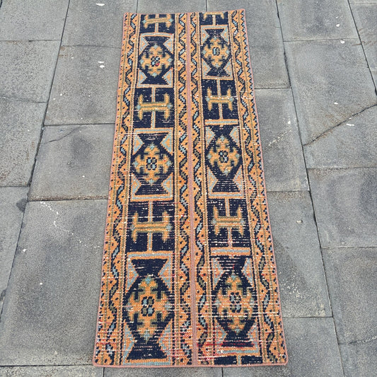 Vintage Turkish Runner Rug 1.6 x 4.4 ft