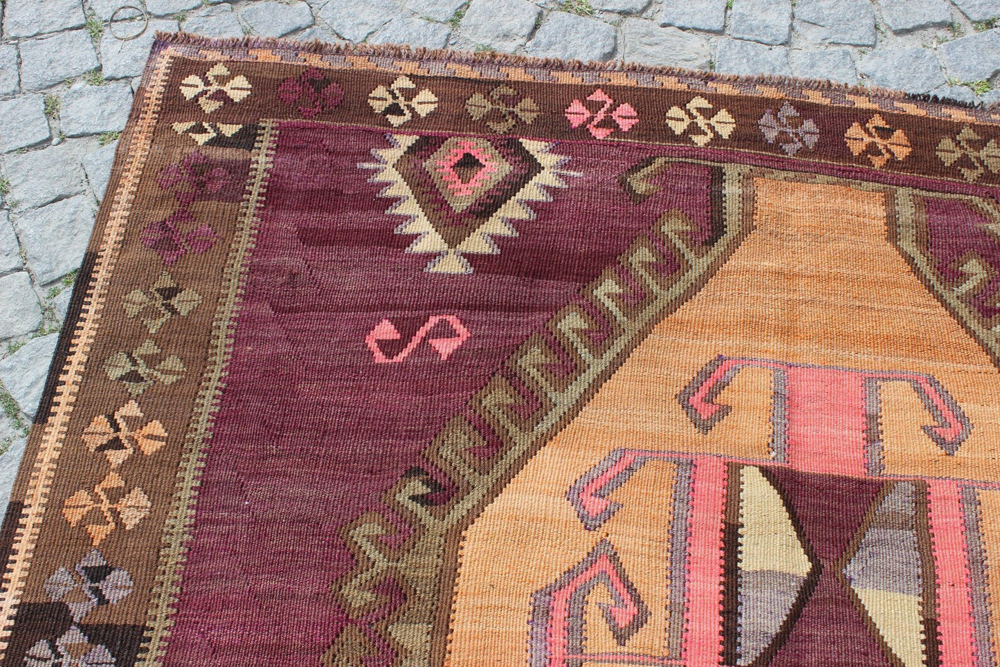 XL Vintage Caucasian Accent Area Rug 5.4 x 8.7 ft